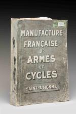 MANUFRANCE, Manufacture Française d'Armes et Cycles, Saint Etienne.
Un volume CATALOGUE...