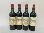 Château SAINT GEORGES 1982 - SAINT-EMILION. 4 bouteilles. (Etiquettes légèrement...