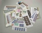 Fort lot de timbres Francais état neuf diverses années 70...