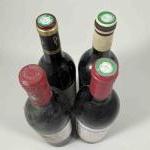 4 bouteilles BORDEAUX DIVERS1 LACOSTE BORIE - Pauillac 1990, 1...
