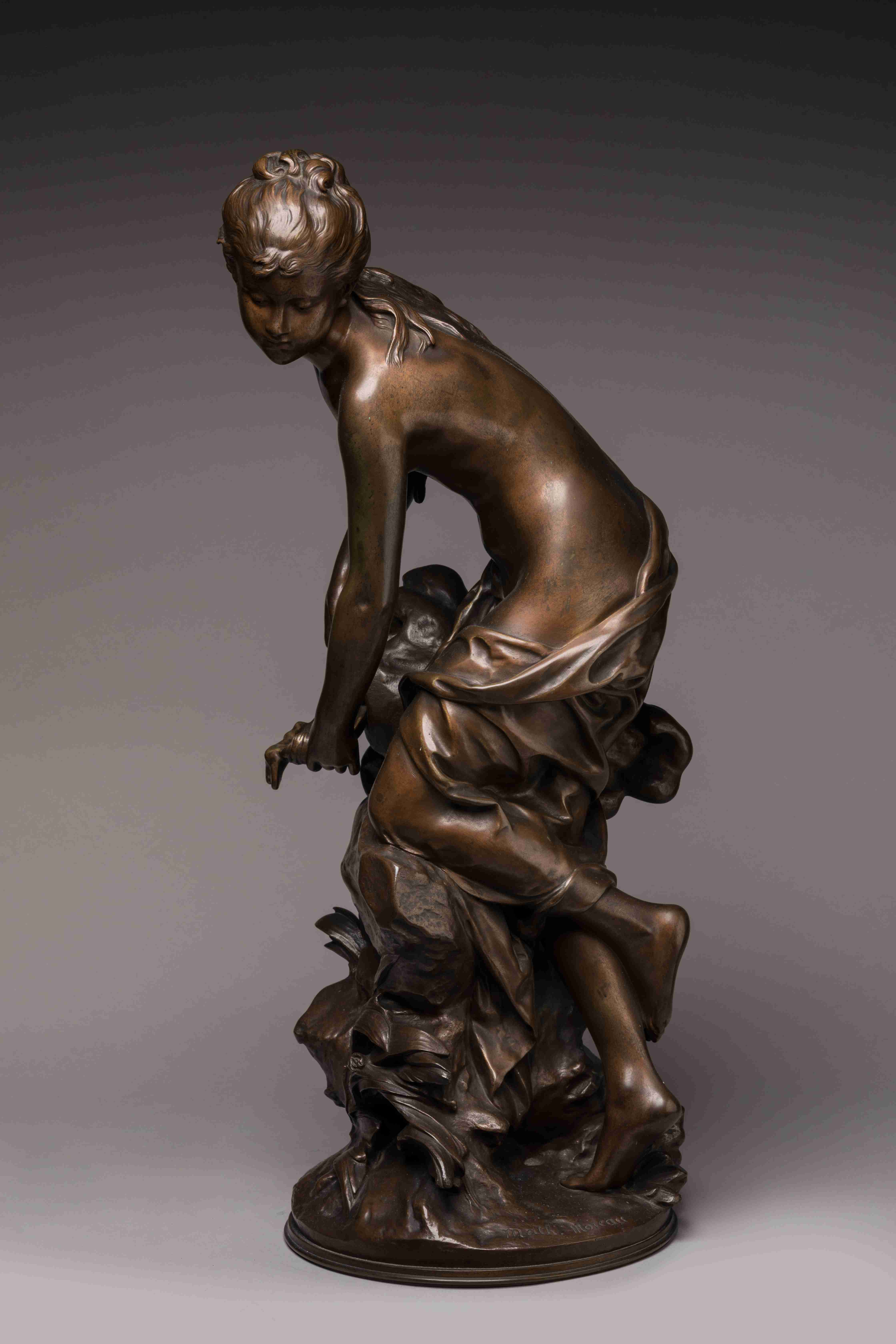Mathurin MOREAU (Dijon, 1822 - Paris, 1912)
La Source
Bronze patiné signé....