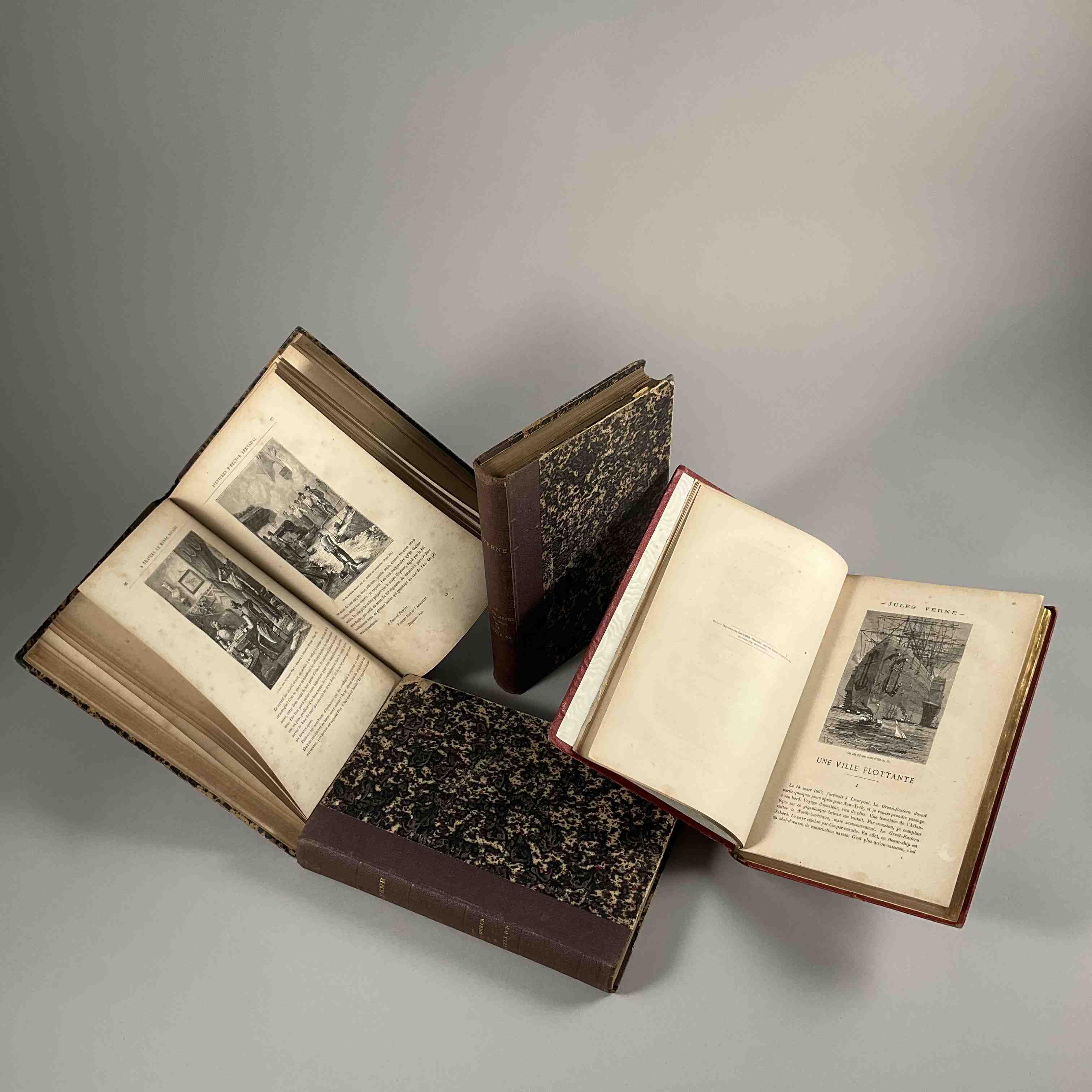 Jules Verne, 4 volumes en demi-percaline ou demi-chagrin plats percaline.
1....