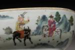 CHINE - Epoque DAOGUANG (1821-1850)COUPELLE de forme oblongue en porcelaine...