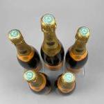 5 bouteilles CHAMPAGNE Veuve CLICQUOT PONSARDIN "Cuvée bicentenaire" 1772-1972.